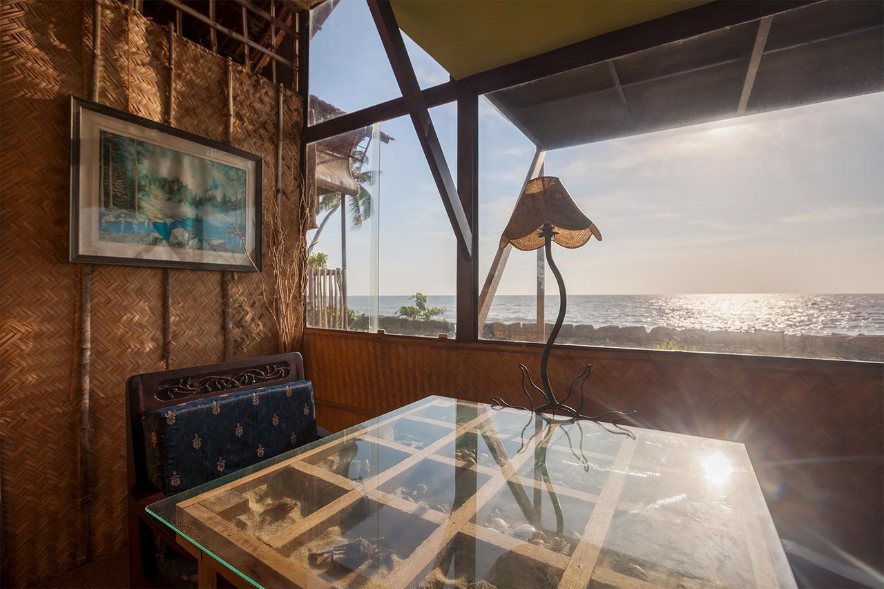 Colonels Beach Villa Alappuzha Buitenkant foto