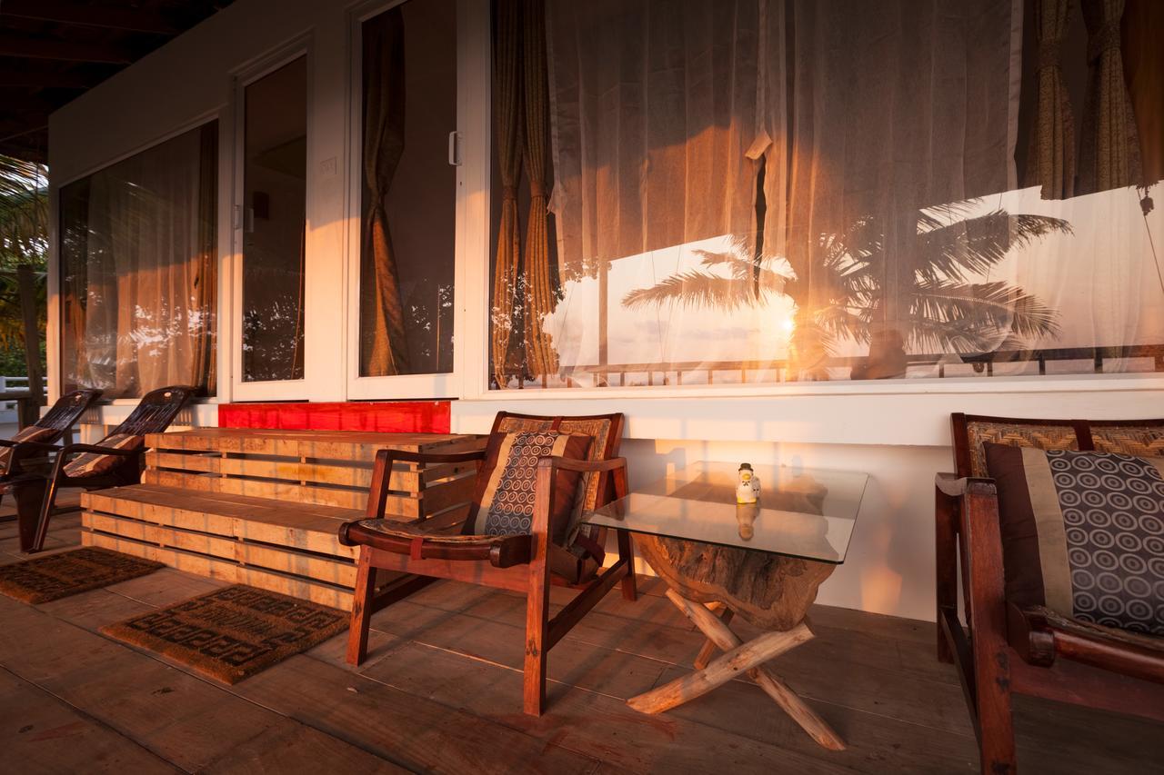 Colonels Beach Villa Alappuzha Buitenkant foto