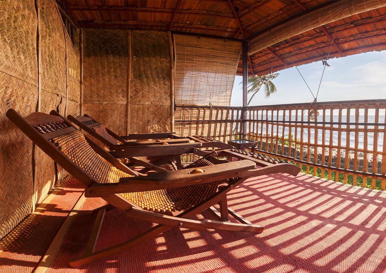 Colonels Beach Villa Alappuzha Buitenkant foto